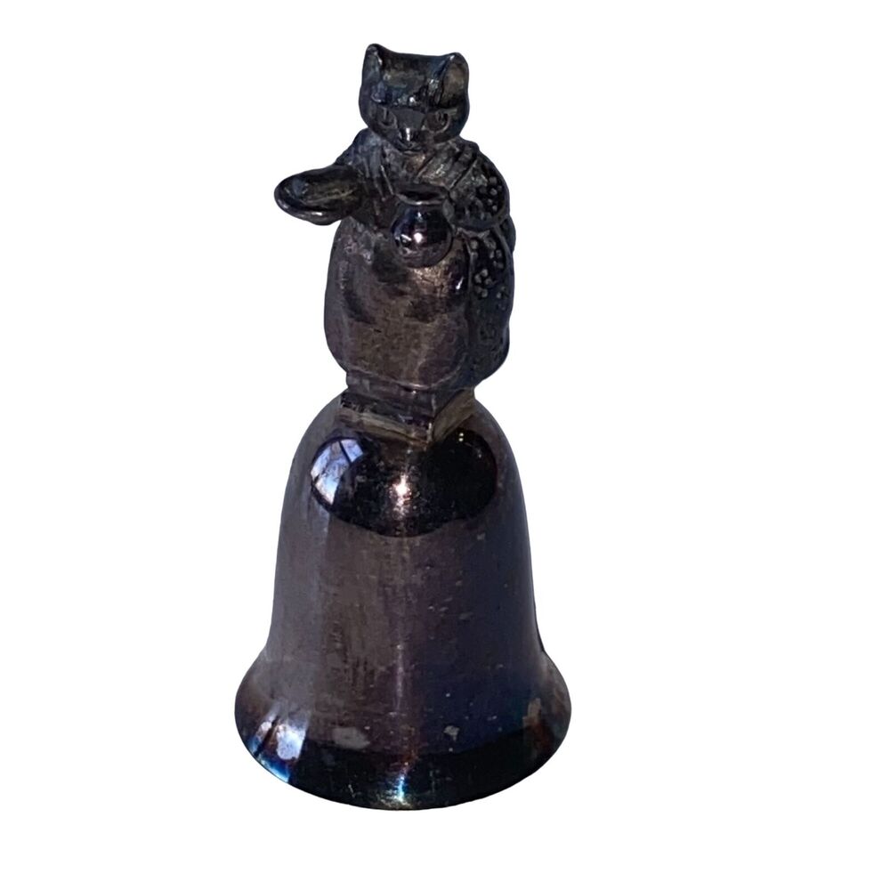 New England Collectors Society Bell Beatrix Potter Peter Rabbit Mrs Ribby Cat